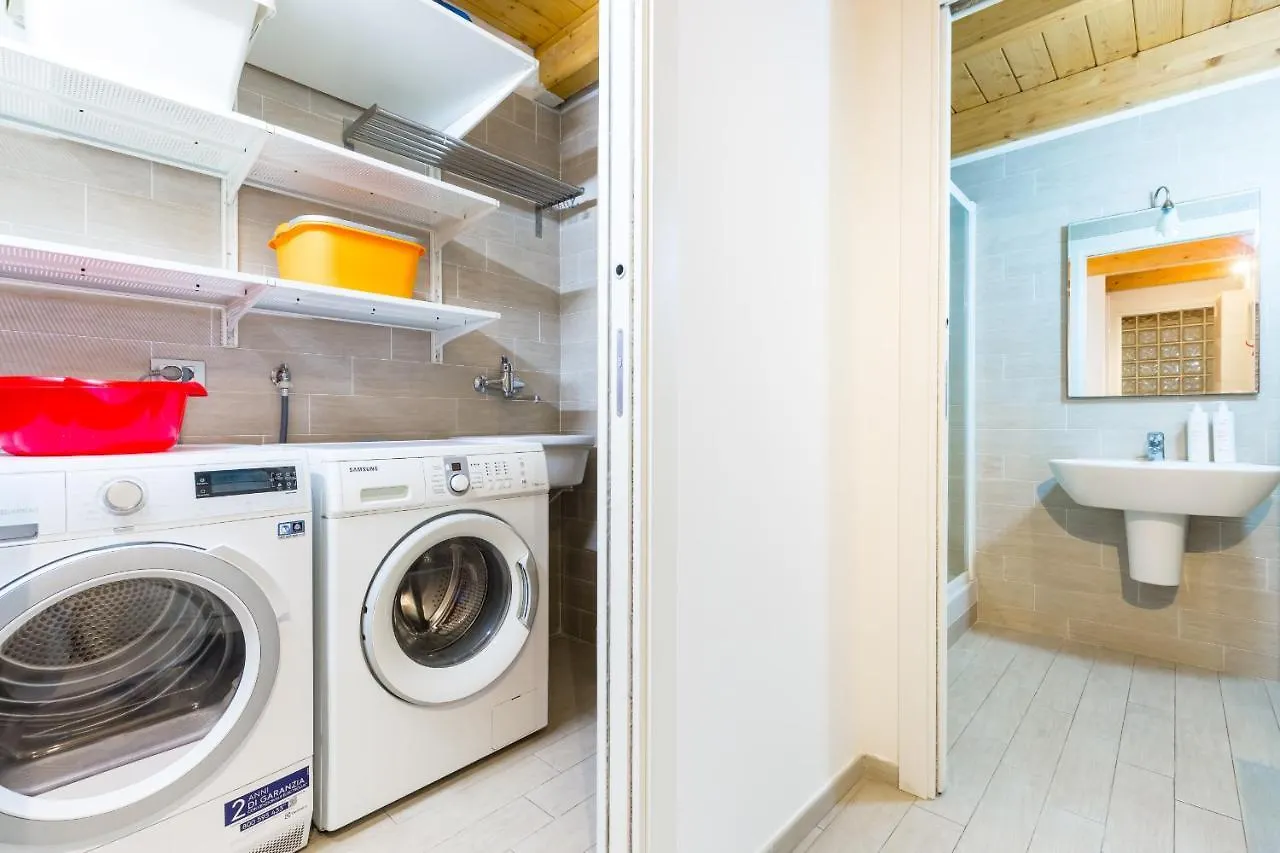Ma Maison - Family Apartment At The Historical Center 나폴리 0*,  이탈리아